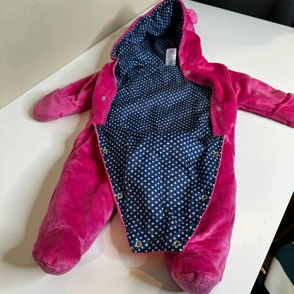 Disney Minnie Mouse Hot Pink Bunting Baby size 0-3 months
